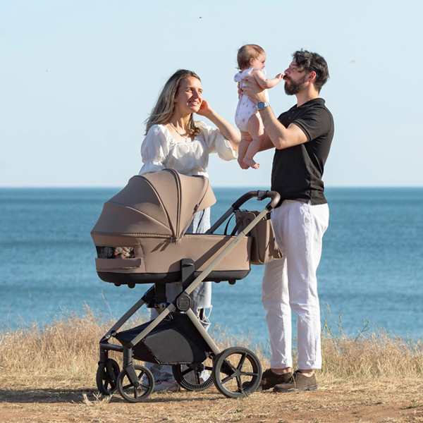 Carrello Ultra wózek 2w1, komfortowy spacer z dzieckiem