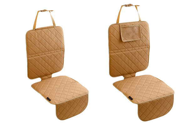 Stylowa mata ochronna Wearone pod fotelik samochodowy w kolorze beżowym, pikowana, z paskiem do mocowania