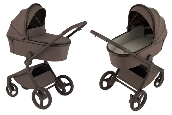 Gondola Anex Flo w brązowym kolorze, zaprezentowana na stelażu w dwóch ujęciach z widocznym przestronnym wnętrzem