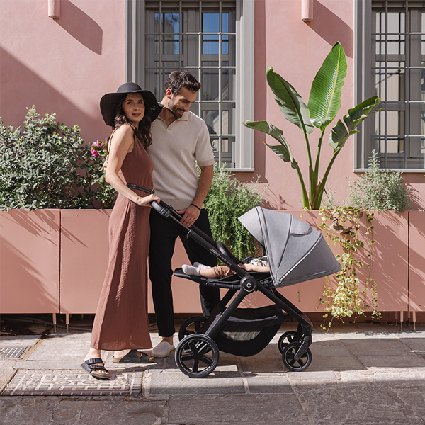 Wygodna spacerówka Espiro Only Way 2025 – spacer z dzieckiem latem.