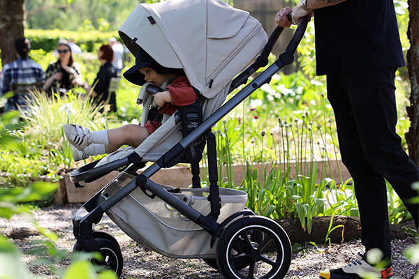 Spacerówka na każdy teren z dużymi kołami Britax Smile 5Z