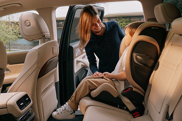 Fotelik samochodowy Cybex Pallas G3 w pozycji przodem dla starszego dziecka