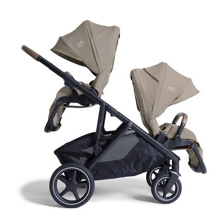 Joie Versiti Sandstone wózek spacerowy rok po roku