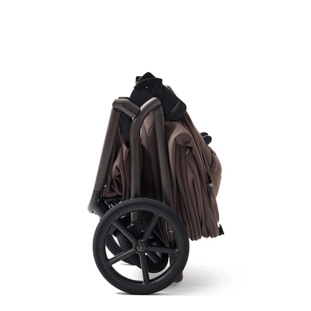 Future Calvio Velvet Chocolate wózek 3w1 z Cybex Cloud G3