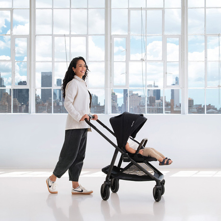 Nuna SWIV Biscotti wózek spacerowy