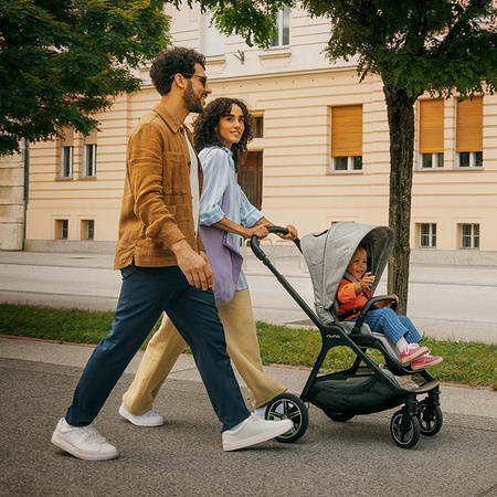 Nuna Triv Next BMW Graphene wózek spacerowy