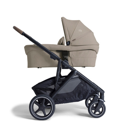 Joie Versiti Sandstone wózek 2w1 rok po roku