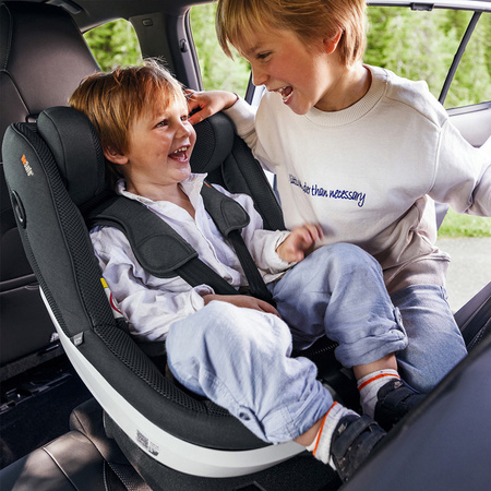 BeSafe Beyond 360 Black Cab fotelik fotelik z bazą Beyond zestaw 61 - 125 cm