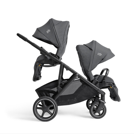 Joie Versiti Ebony wózek spacerowy rok po roku