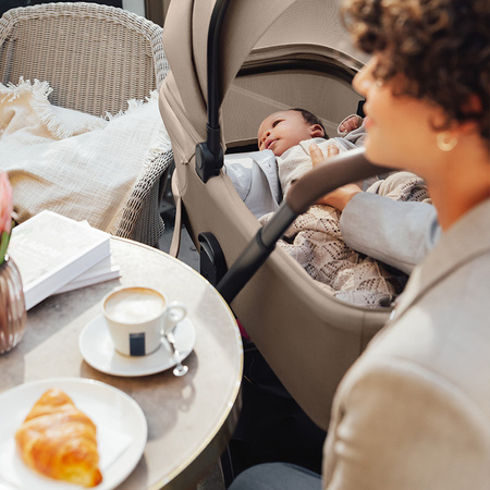 Britax Romer Rio Style Teak zestaw 4w1 z fotelikiem Baby-Safe Pro i Bazą