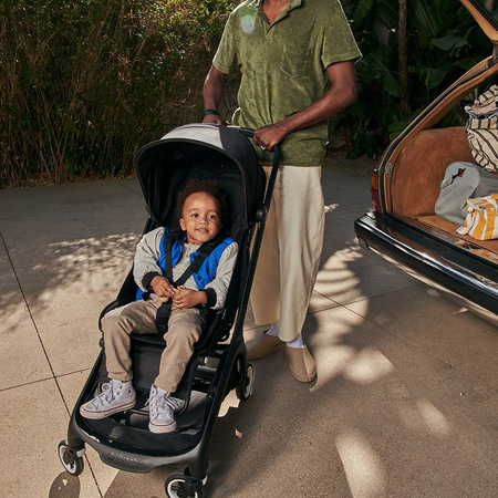 Bugaboo Butterfly Midnight Black zestaw z pałąkiem i torbą transportową