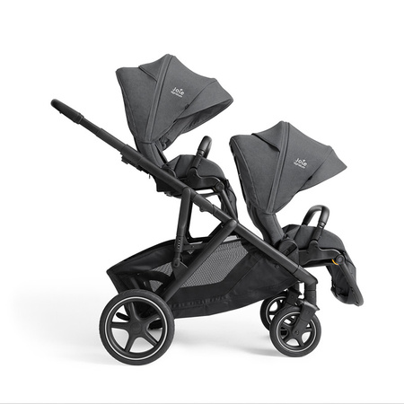 Joie Versiti Ebony wózek spacerowy rok po roku