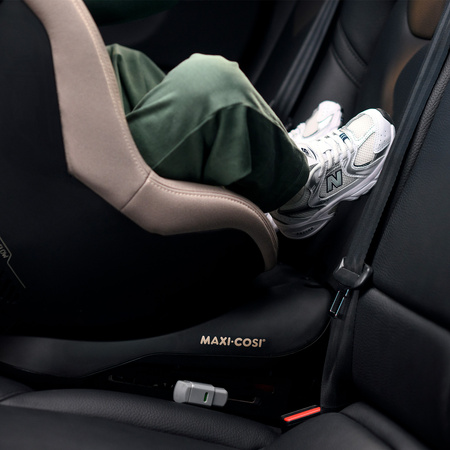 Maxi Cosi Mobifix Pro Authentick Truffle fotelik samochodowy 61–125 cm