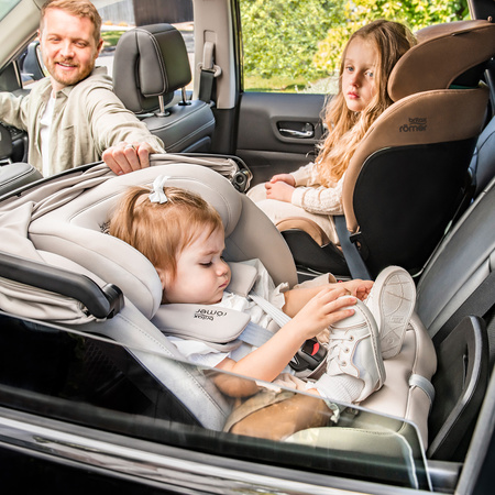 Britax Romer Swivel-Grow Max Air Onyx Black fotelik samochodowy 40 - 125 cm